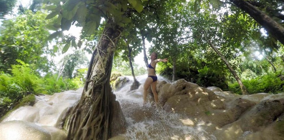 Sticky Waterfalls - Chiang Mai - Thailand