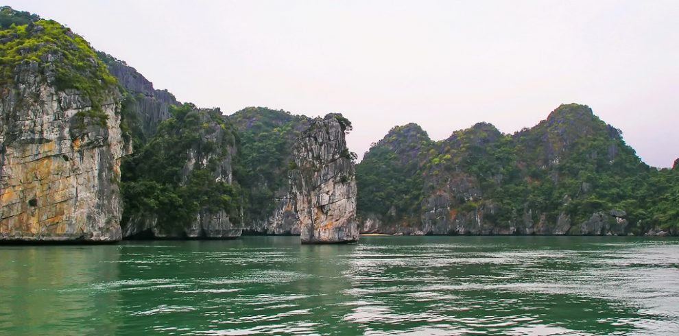 Cock Fighting Islet - Halong Bay - Quang Ninh - Vietnam