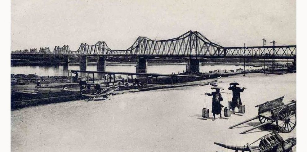 Long Bien Bridge - Hanoi - Vietnam