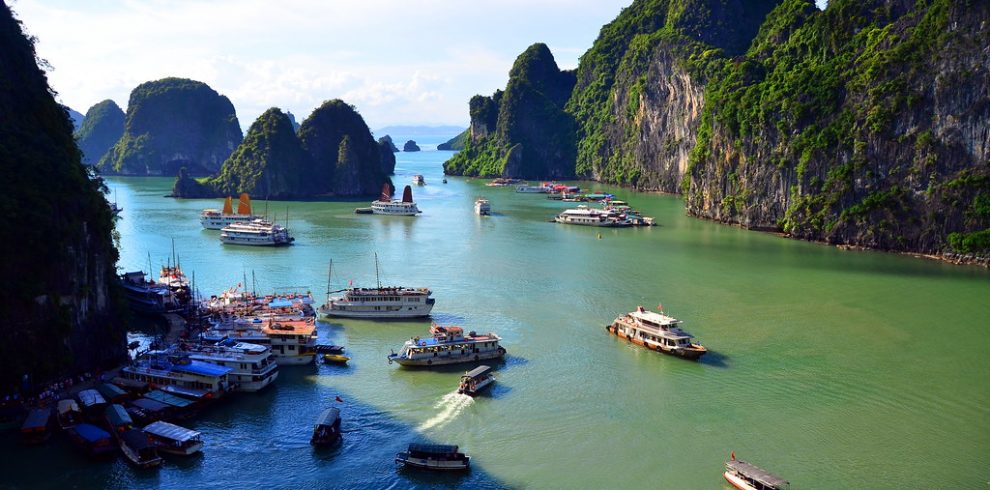 Hang Sung Sot - Halong Bay - Quang Ninh - Vietnam