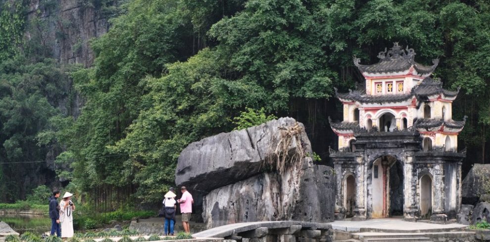 Thai Vi Temple - Tam Coc - Ninh Binh - Vietnam