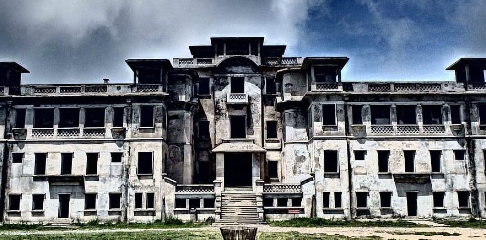 Bokor Hill Station - Preah Monivong National Park - Cambodia