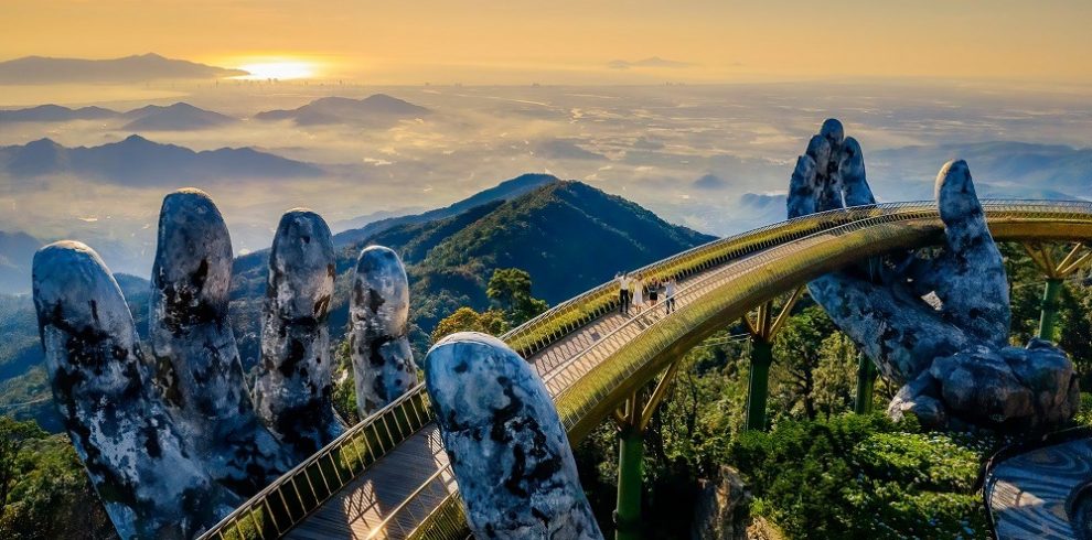 Golden Bridge - Ba Na Hills - Da Nang - Vietnam