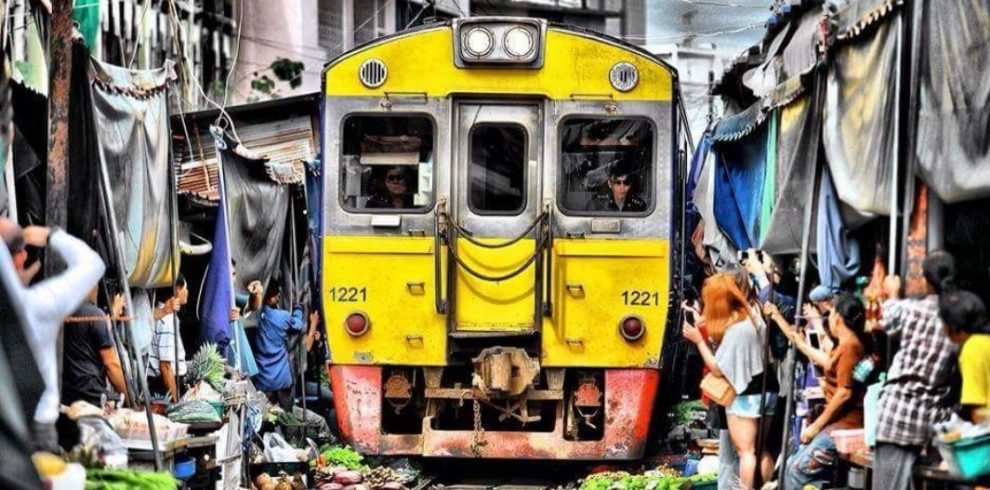 Railway Track Market - Bangkok - Thailand