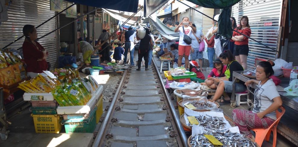 Mae Klong Railway Market - Bangkok - Thailand