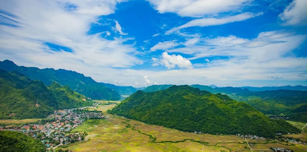 Do River Valley - Hoa Binh - Vietnam