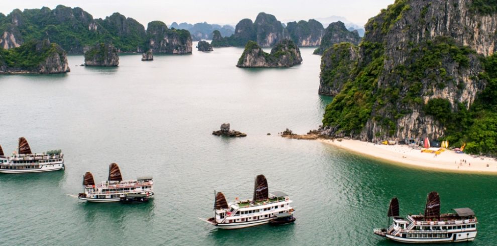 Cap La Island - Bai Tu Long Bay - Halong Bay - Quang Ninh - Vietnam