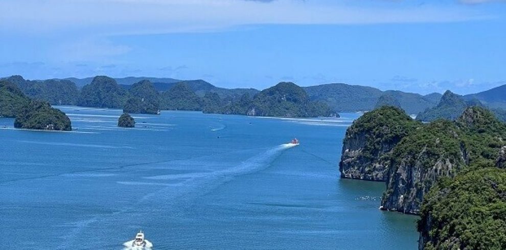 Dog Islet - Halong Bay - Quang Ninh - Vietnam