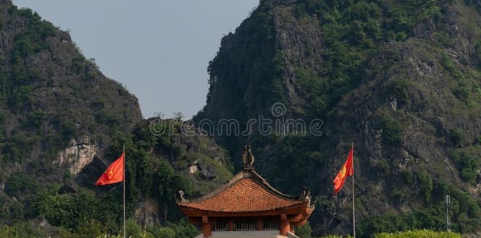 Le Hoan Temple - Hoa Lu - Ninh Binh - Vietnam