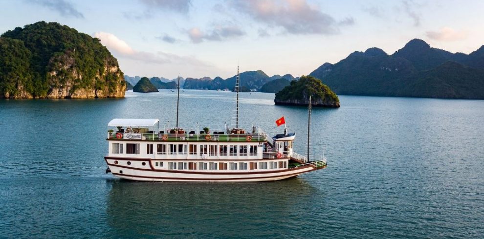 Burning Incense Islet - Halong Bay - Quang Ninh - Vietnam