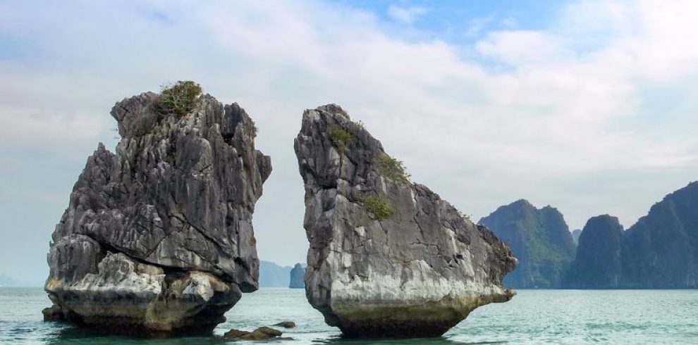 Fighting-Cock Rock - Halong Bay - Quang Ninh - Vietnam