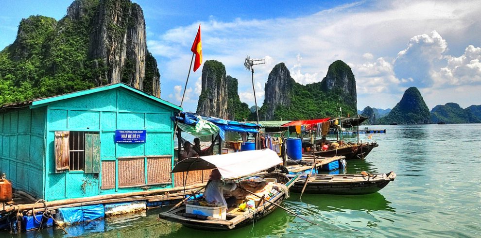 Cua Van Fishing Village - Halong Bay - Quang Ninh - Vietnam