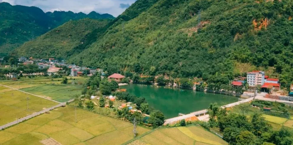 Poom Coong Village - Mai Chau - Hoa Binh - Vietnam