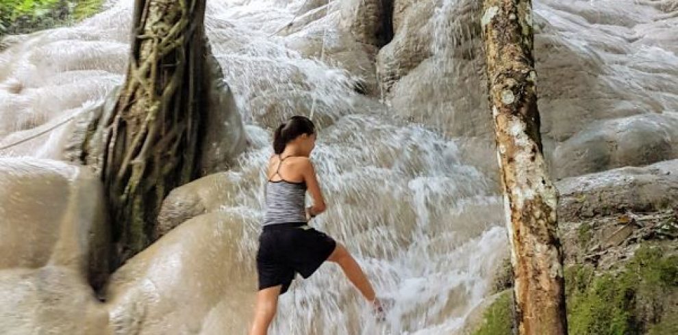 Sticky Waterfalls - Chiang Mai - Thailand