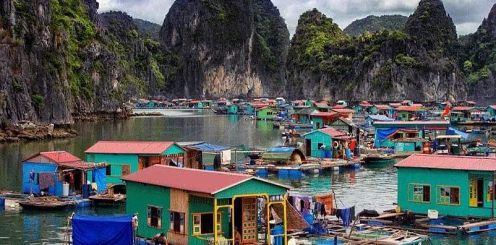 Cai Beo Floating Village Lan Ha Bay - Cat Ba Island - Hai Phong - Vietnam