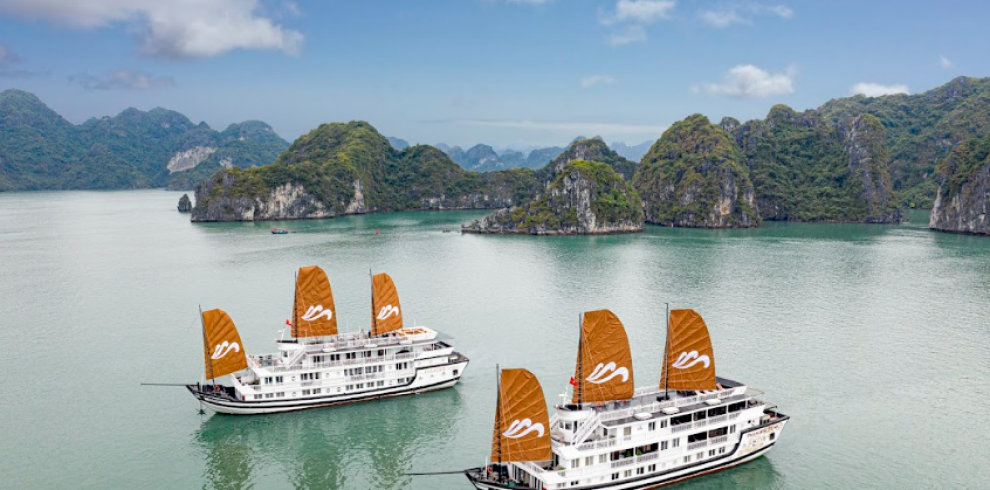 Heavenly Palace - Thien Cung Cave - Halong Bay - Quang Ninh - Vietnam